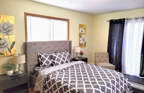 Nice big house with parking, king bed, yard - Foto 20