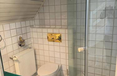 Ferienhaus mit Pool und Aussicht 20 min von Stuttgart Flughafen und Messe - Photo 20