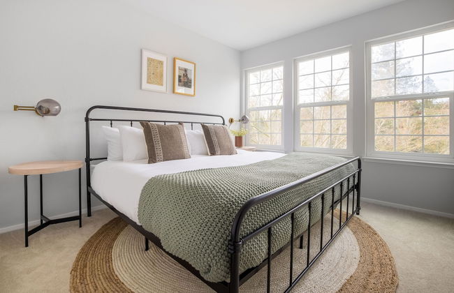 Black Oak by Avantstay Modern Chic Santa Rosa Hideaway With Pool Table Fire Pit - Foto 22