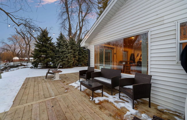 Cozy 3BR Cabin With Hot Tub on Nippersink Creek - Foto 37