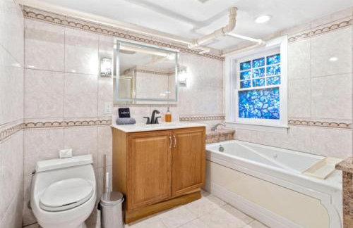 8BR 3BA Classic by Tropicana, Boardwalk, Beach - Foto 53