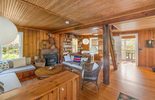 Seaside Escape on Huron - Photo 5