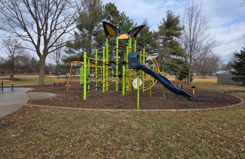 3 bedroom 3 bath lovely home in Aurora IL - Foto 2