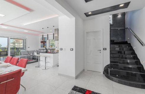 Pet Friendly Home In Porec - Photo 27