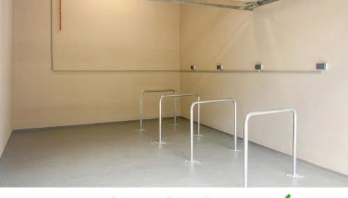 1-2 Personen - Parkplatz - Fahrradgarage - Zentrum - Küche - Balkon - WLAN - Klima - Foto 3