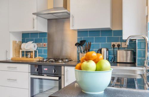 The Belvedere Stay - Free Parking, Spacious Garden, Super King Bed - Foto 39