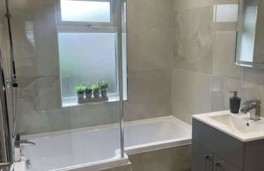 The Crescent-Modern Coastal Home - Foto 19