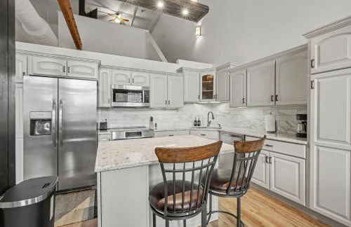 The Elevated Gallery - Historic Loft - Heart of Downtown - 98WalkScore - Foto 21