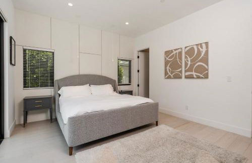 Modern Poolside Paradise - Foto 29