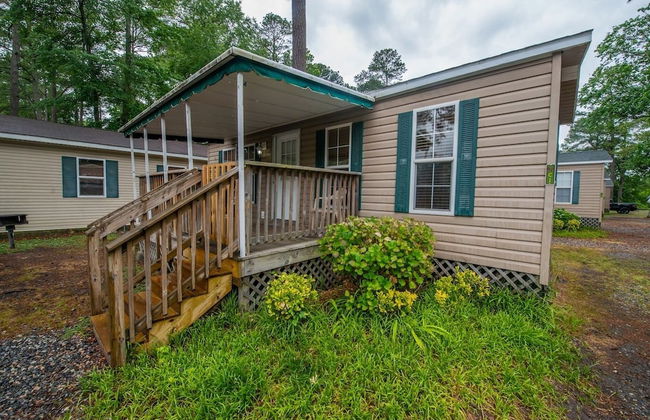 Camp Cardinal Gloucester Point - Photo 3