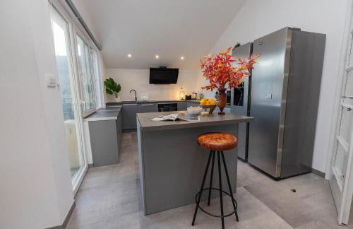 Modern Urban Oasis - Korčula - Photo 32