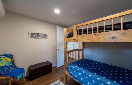 Waterfront Cottage at Highland Lake with Dock - Foto 42