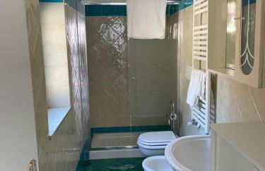 Il Gelso Bianco -The White Mulberry Tree - Foto 4