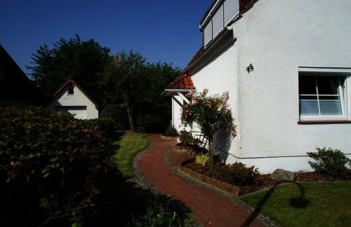 Gemütliches Haus - traumhafter großer Garten - Foto 15