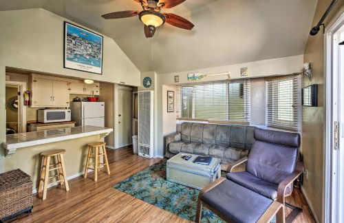 Tropical Island Escape with Deck, Walk to Avalon Bay - Foto 3