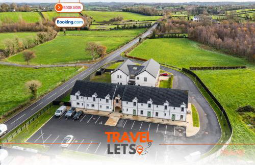 Homestead Hillsborough By Travel Lets Short Term Rental Agency Hillsborough Featuring Apartments, Double Suites & Triple Suites - Foto 1