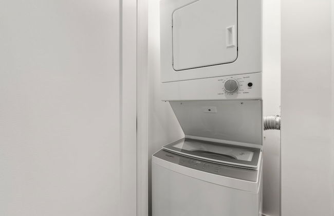 The Continental, powered by Placemakr - Downtown - Market Square - Photo 62