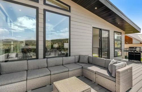 New Ultra-Modern Home Overlooking the Lake - Foto 24