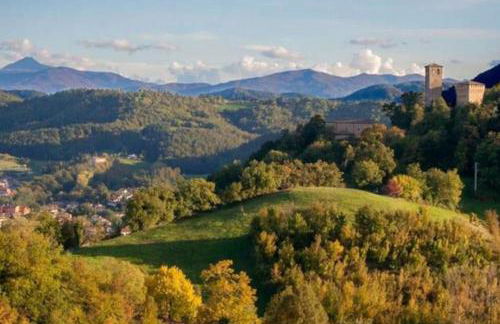 Jacuzzi Apartment in Italian Villa, Wi-Fi & Garden Sassuolo - Maranello - Foto 32