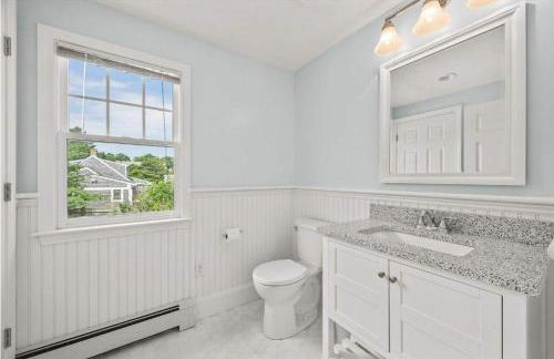 Stunning Waterfront Home w Private Dock - Foto 25