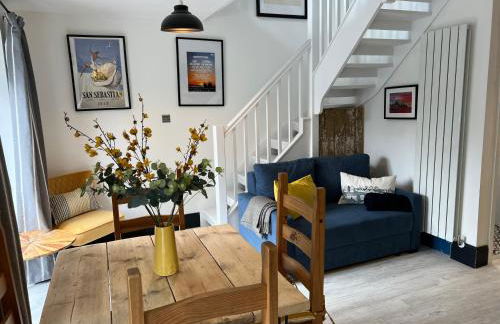 The End House at The Old Farmhouse - Photo 9