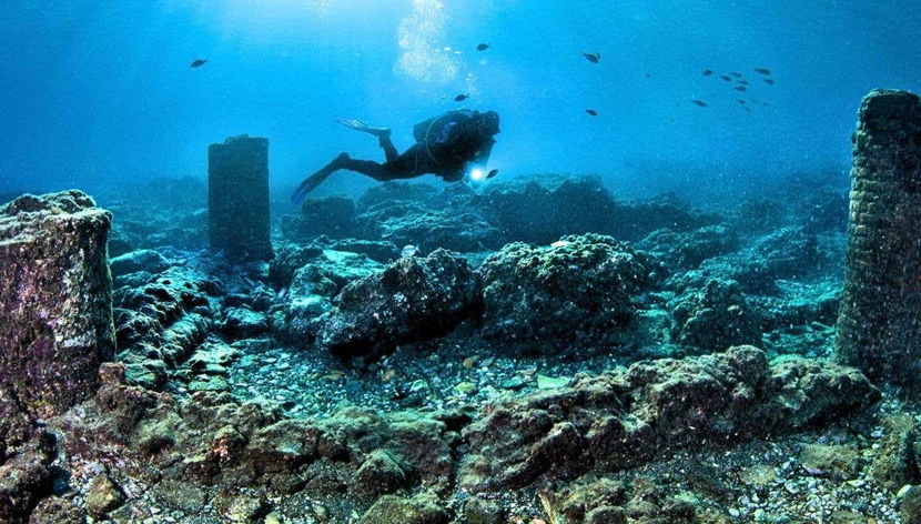 Snorkel en el Parque Arqueológico Sumergido de Baia - Foto 2