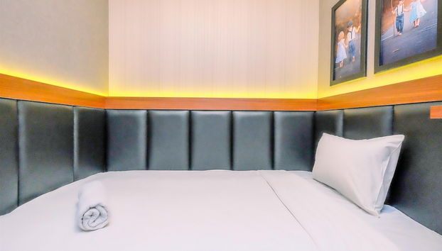 Modern Look 2BR at 28th Floor Podomoro Golf View Apartment - Photo 5, Chambre