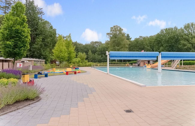 Chalet in the Woods With Pool - Photo 19