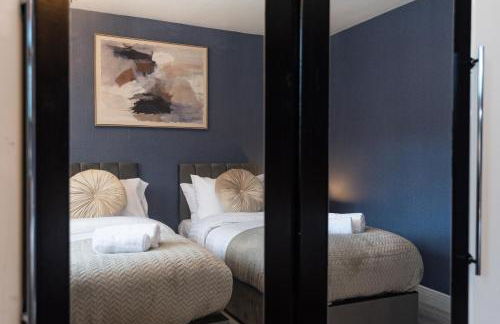 Dawley ProStay – Parking + Fast WiFi - Photo 6