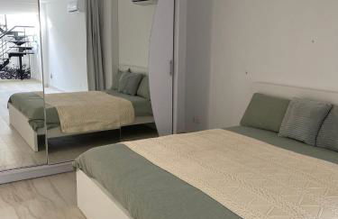 New - MiJa basement Loft Apartment steps from Beach - perfect for Sun and Sport Seekers - Foto 14