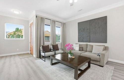 O26A Single Story 2BR Townhome King Beds Pet Friendly Houston - Foto 8