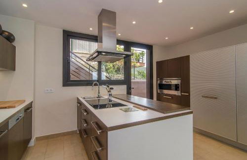 Sitges Spaces Sea View Villa- 6 Bedrooms, 5 bathrooms, 2 private pools, Near center - Foto 28