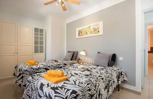 Villa Naranja with private heated pool, sea views, air conditioning, terrace, ITV and BBC channels, Wifi - Foto 10