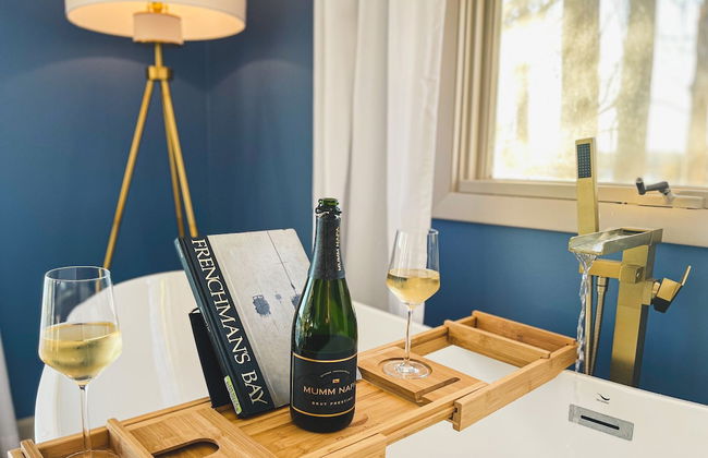 Lucky Stone Retreat - Private Beach & Acadia View - Photo 2