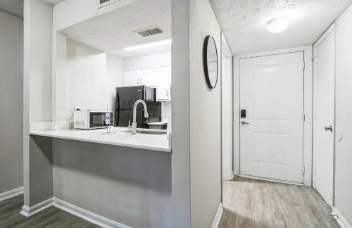 Halsten at Vinings 2515 Comfy 1 Bed 1 Bath - Foto 13