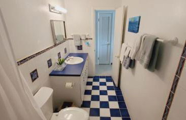 The Butterfly Cottage - Certified Butterfly Sanctuary - Ocean View Hot Tub - Authentic Keys Charm - Foto 14