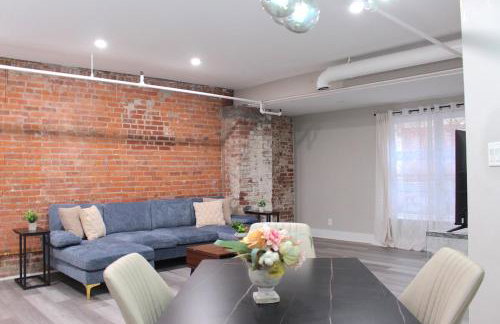 2 bdrm Modern & Hip Apt with Private Patio - Foto 16