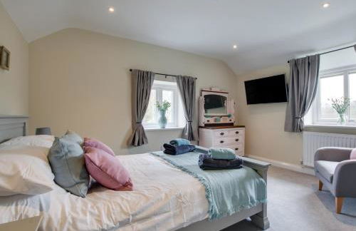 2 Bed in Llanfairtalhaiarn 88974 - Photo 6