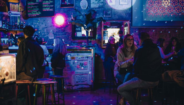 Tour de fiesta por los ruin bars de Budapest - Foto 3, Uno de los bares que visitaremos