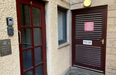 Old town, free parking, Outlander experience - Photo 22