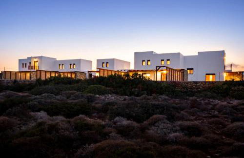 Cato Agro 3, Seafront Villa with Private Pool - Photo 47