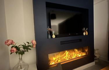 3 Bed Home for Contractors & Relocators with Parking, Garden & WiFi 5 mins walk to Town Centre & Train Station - Foto 14