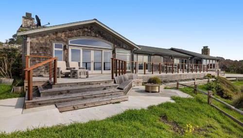 Luxe Remodeled Oceanfront Home on the Bluff - Foto 2