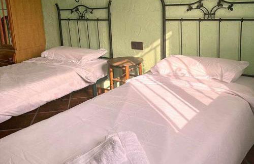 Masía de piedra con piscina - Foto 21