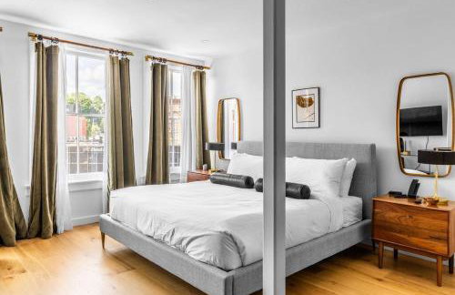 West Market Square View, Historic Hotel DTWN, King Bed, Room # 401 - Foto 11