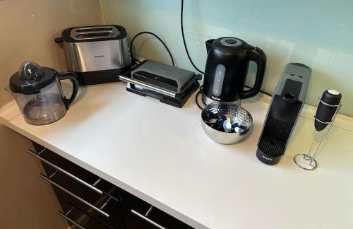 Renovado com AC, 2 WC completos, terraço e garagem - Foto 67