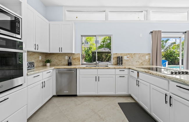 4BR Intracoastal Retreat With Pool, Games & More! - Foto 60