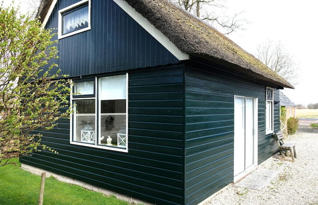 Cozy House with a Boat near Giethoorn & Weerribben Wieden National Park - Photo 22