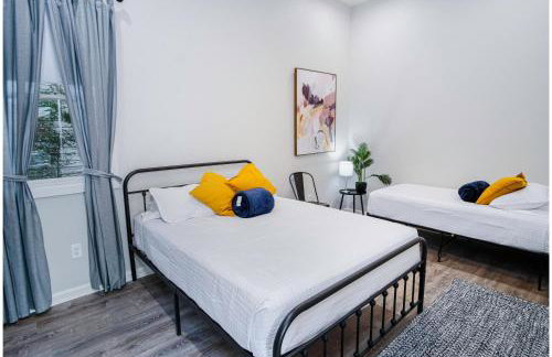 Magnificent 4BR Near Famous Riverwalk and Downtown - Foto 32