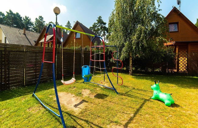 Comfortable Ground Floor Apartment, Summer Pool - Photo 12